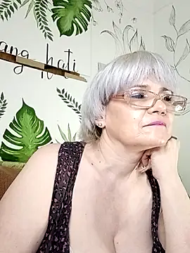 Catty Lady online show from March 25, 7:46 pm