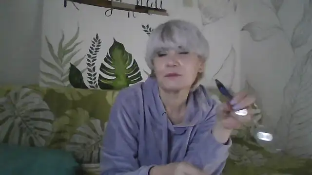 Catty Lady online show from December 20, 5:49 pm