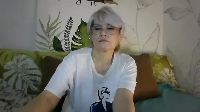 Catty Lady online show from February 12, 7:24 pm