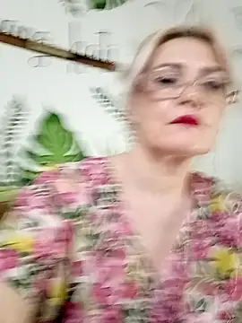 Snapshot of Catty_Lady chatting on July 7, 6:44 pm Catty Lady online show from July 7, 6:44 pm