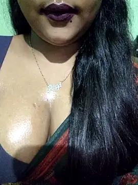 Snapshot of JIYA-04 chatting on May 22, 1:42 pm JIYA-04 online show from May 22, 1:42 pm