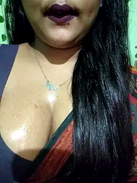 Snapshot of JIYA-04 chatting on June 14, 2:40 pm JIYA-04 online show from June 14, 2:40 pm