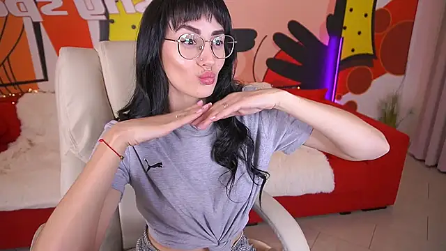 Snapshot of EviLune chatting on October 27, 9:16 pm EviLune online show from October 27, 9:16 pm