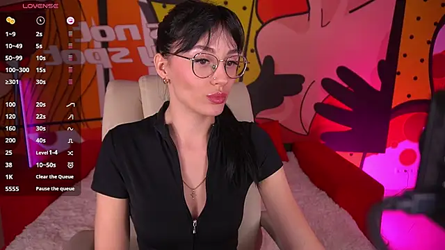 EviLune online show from February 4, 9:21 pm