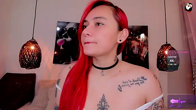 luna lobooo online show from October 22, 5:12 pm