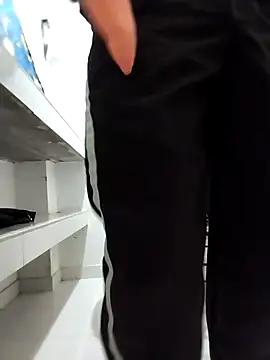 Snapshot of SOY0119DIEGO chatting on October 1, 11:19 pm SOY0119DIEGO online show from October 1, 11:19 pm