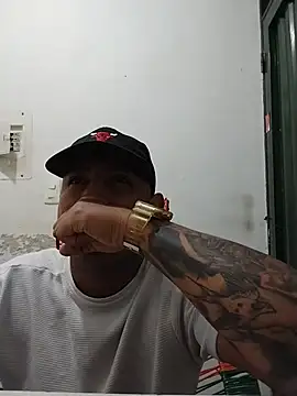 Snapshot of SOY0119DIEGO chatting on February 23, 3:08 am SOY0119DIEGO online show from February 23, 3:08 am