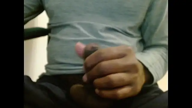 Snapshot of pranastro00 chatting on November 12, 12:04 am pranastro00 online show from November 12, 12:04 am