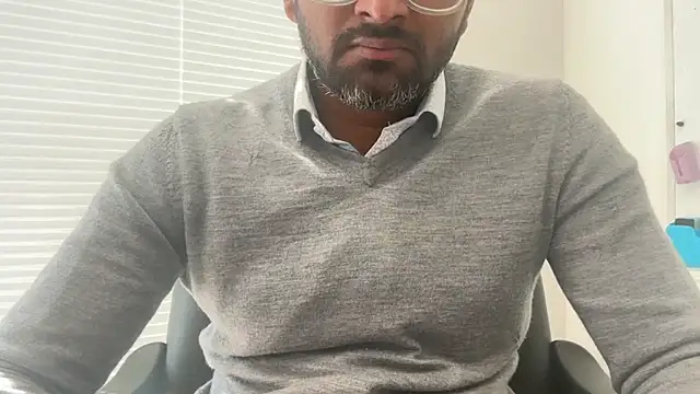 pranastro00 online show from April 22, 3:19 pm