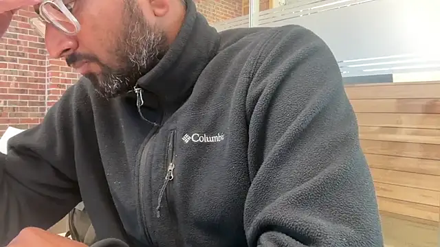 pranastro00 online show from April 2, 2:46 pm