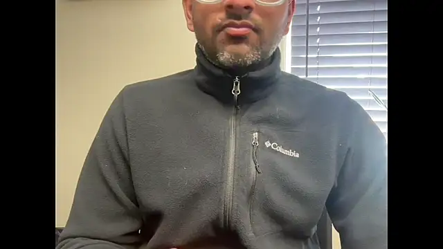 Snapshot of pranastro00 chatting on May 11, 4:04 pm pranastro00 online show from May 11, 4:04 pm