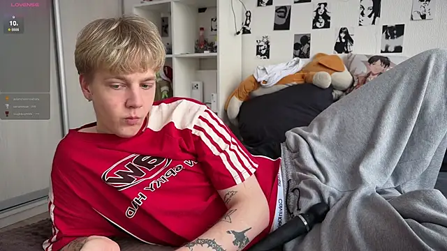 olivertasty online show from April 4, 12:45 pm