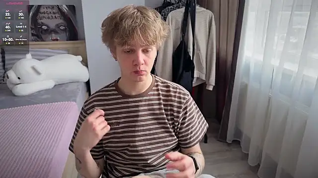 Snapshot of olivertasty chatting on June 10, 11:11 am olivertasty online show from June 10, 11:11 am