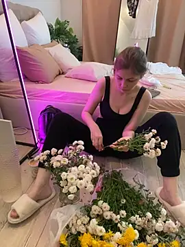 miamunn online show from October 16, 4:37 pm