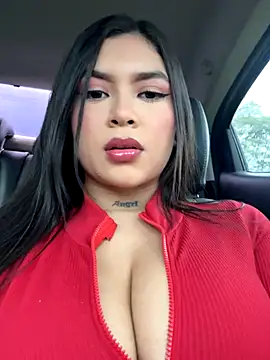 Snapshot of Skyy_Angel chatting on November 26, 9:15 pm Skyy Angel online show from November 26, 9:15 pm