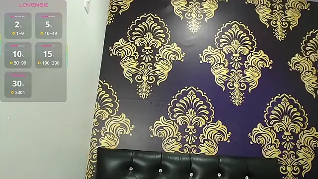 Snapshot of BigBoobs_Goddess chatting on November 21, 11:31 am BigBoobs Goddess online show from November 21, 11:31 am