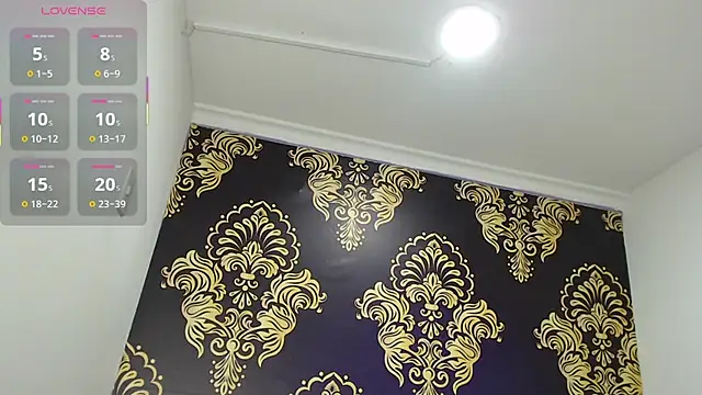 Snapshot of BigBoobs_Goddess chatting on November 23, 11:42 am BigBoobs Goddess online show from November 23, 11:42 am