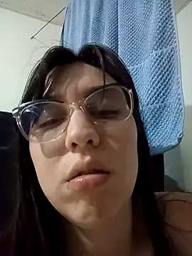 lareinalareinadelanal online show from November 11, 11:09 pm