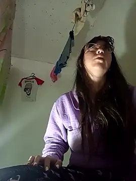 lareinalareinadelanal online show from October 29, 12:37 pm