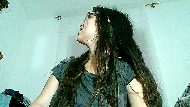 lareinalareinadelanal online show from October 7, 12:28 pm