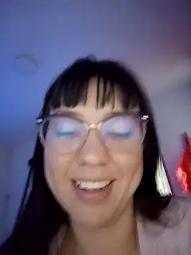 lareinalareinadelanal online show from December 16, 2:54 pm