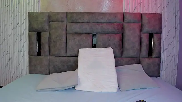 Miah Palacio online show from November 22, 4:00 am