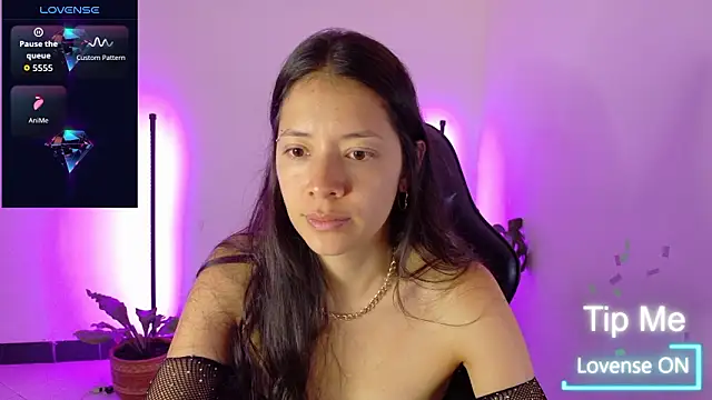 Sarasavage online show from March 25, 11:42 am