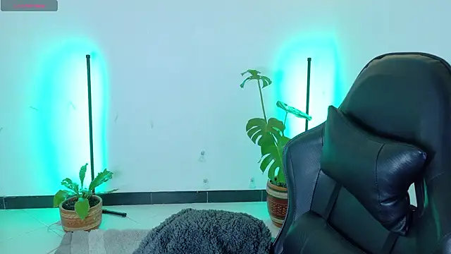 Sarasavage online show from March 17, 12:19 pm