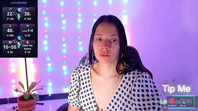 Sarasavage online show from April 23, 11:49 am