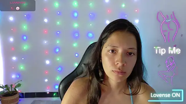 Sarasavage online show from January 6, 5:28 pm