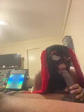 masked doll kashi online show from April 12, 7:39 pm