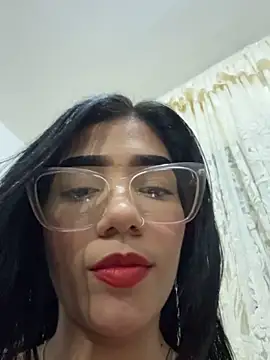 ElaRose 12 online show from April 14, 2:05 am