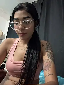 Snapshot of ElaRose_12 chatting on June 19, 9:53 pm ElaRose 12 online show from June 19, 9:53 pm