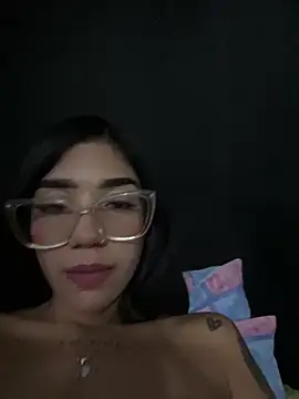 ElaRose 12 online show from February 10, 10:20 pm