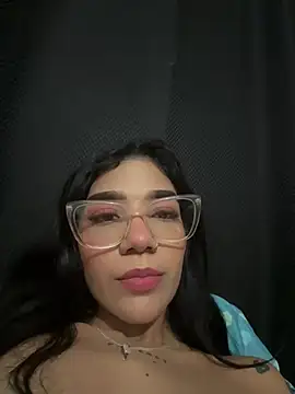 Snapshot of ElaRose_12 chatting on July 16, 7:55 pm ElaRose 12 online show from July 16, 7:55 pm