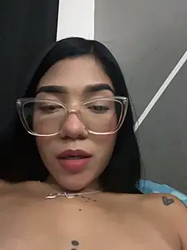 ElaRose 12 online show from February 17, 9:45 pm