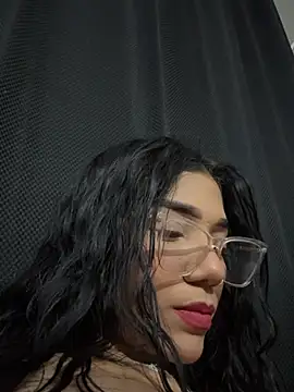 Snapshot of ElaRose_12 chatting on June 26, 11:10 pm ElaRose 12 online show from June 26, 11:10 pm