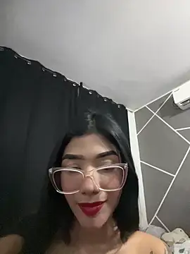 ElaRose 12 online show from February 8, 9:34 pm