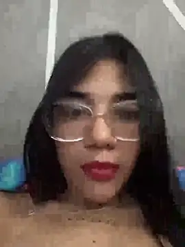 ElaRose 12 online show from March 31, 1:24 pm