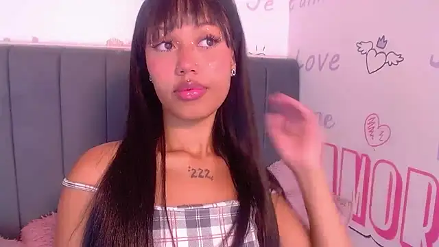 SachaBratz online show from January 17, 1:47 pm