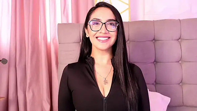 ana riveros online show from April 17, 8:22 pm