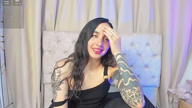 Snapshot of kaylee_lee chatting on October 13, 4:25 am kaylee lee online show from October 13, 4:25 am