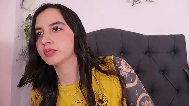 kaylee lee online show from February 13, 4:23 am