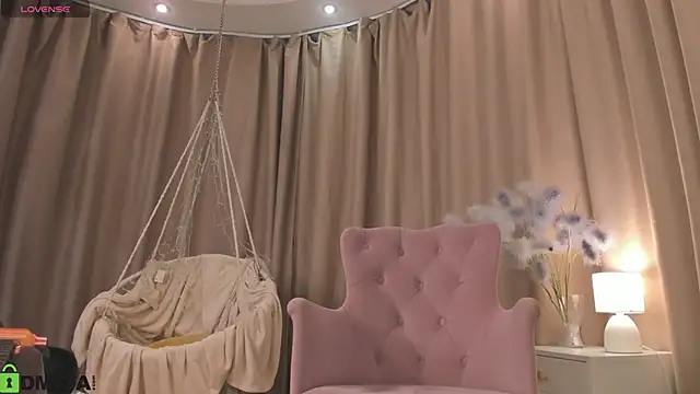 Naomi   Rias online show from October 14, 12:44 am