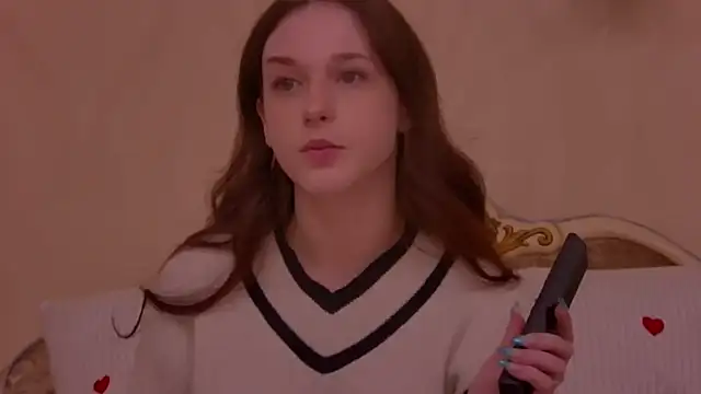 Snapshot of LollaVibe chatting on November 2, 11:10 pm LollaVibe online show from November 2, 11:10 pm