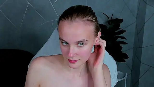 Carolin Miller online show from November 15, 10:47 pm