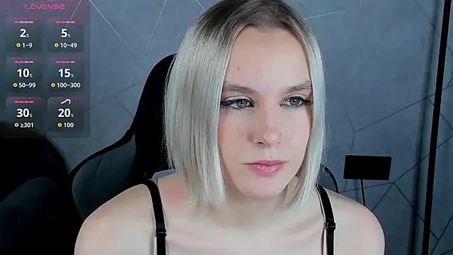 Carolin Miller online show from December 3, 9:42 am