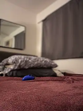 Snapshot of himNIGuys chatting on November 25, 7:08 am himNIGuys online show from November 25, 7:08 am