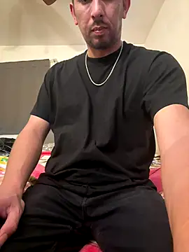 Snapshot of himNIGuys chatting on October 16, 11:13 pm himNIGuys online show from October 16, 11:13 pm