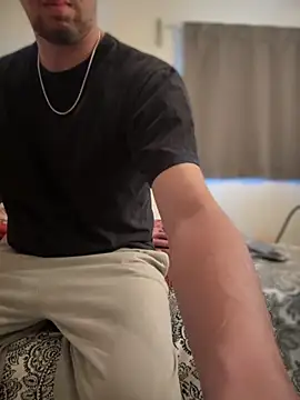 Snapshot of himNIGuys chatting on October 22, 7:13 pm himNIGuys online show from October 22, 7:13 pm